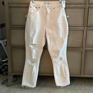 Abercrombie & Fitch High Rise Mom Jean